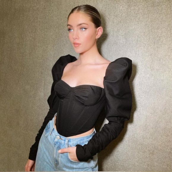 Puff Sleeve Blouse 💋 - Picture 6 of 9